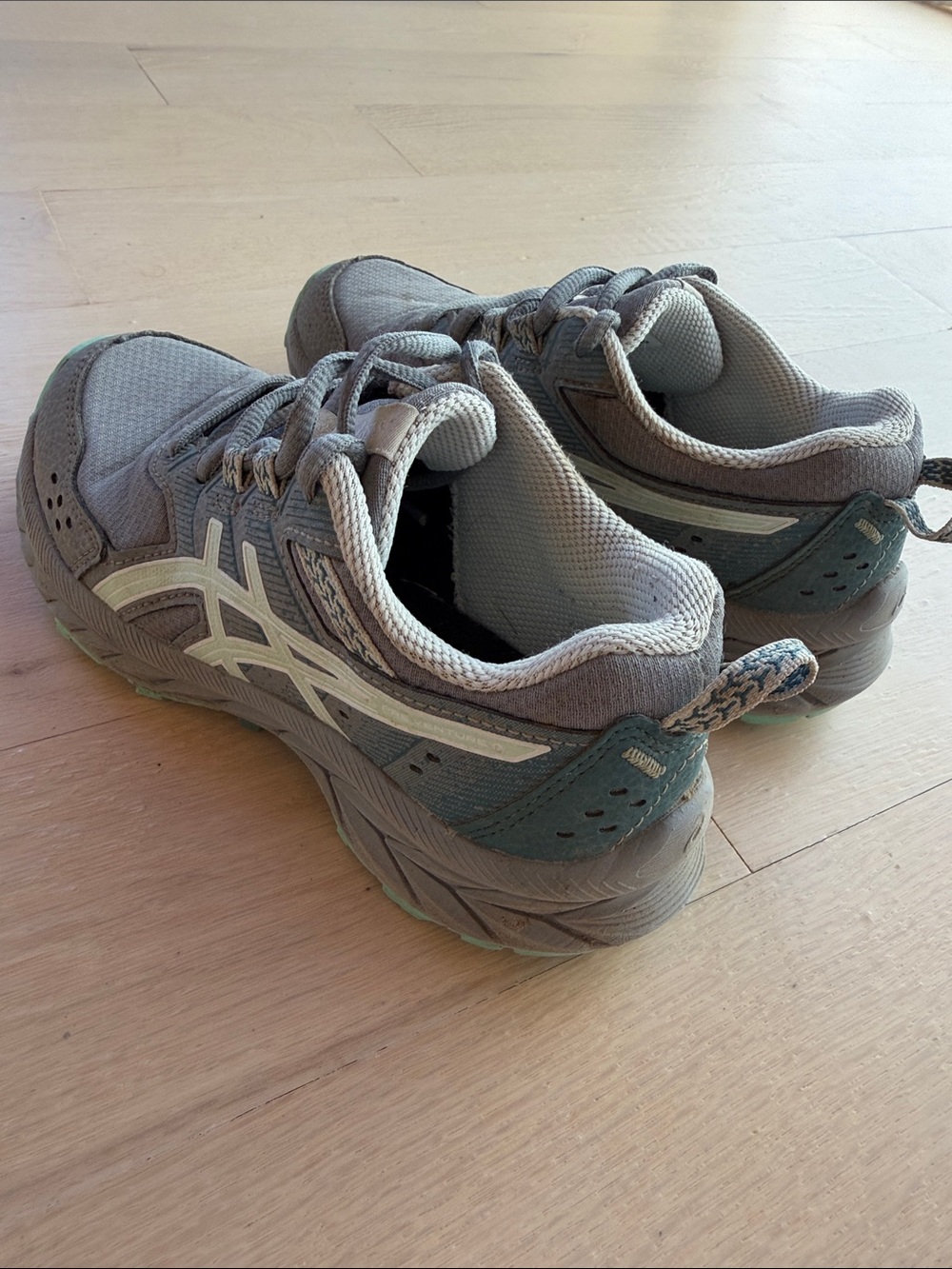 asics - Picture 7 of 11